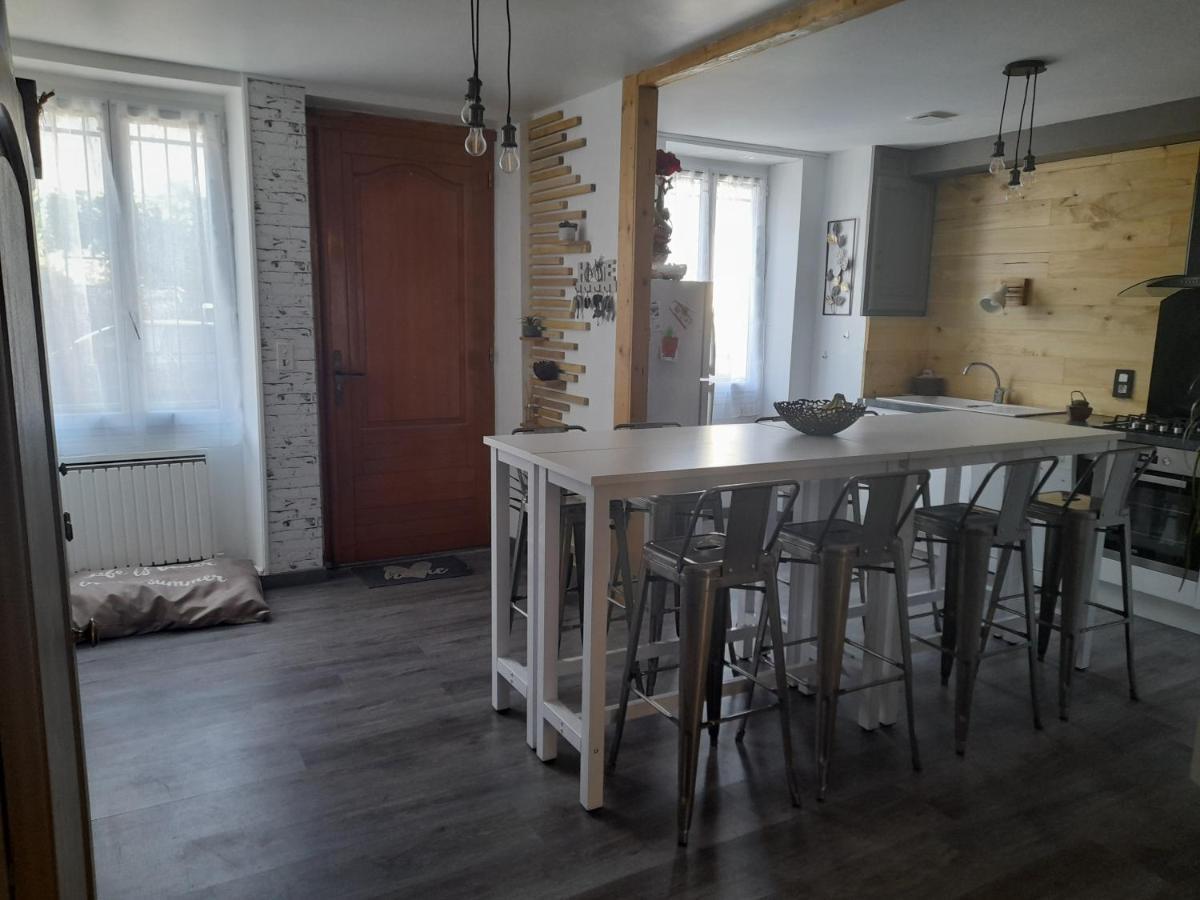 Maison de village avec cour intérieure et terrasse Septfonds Extérieur photo