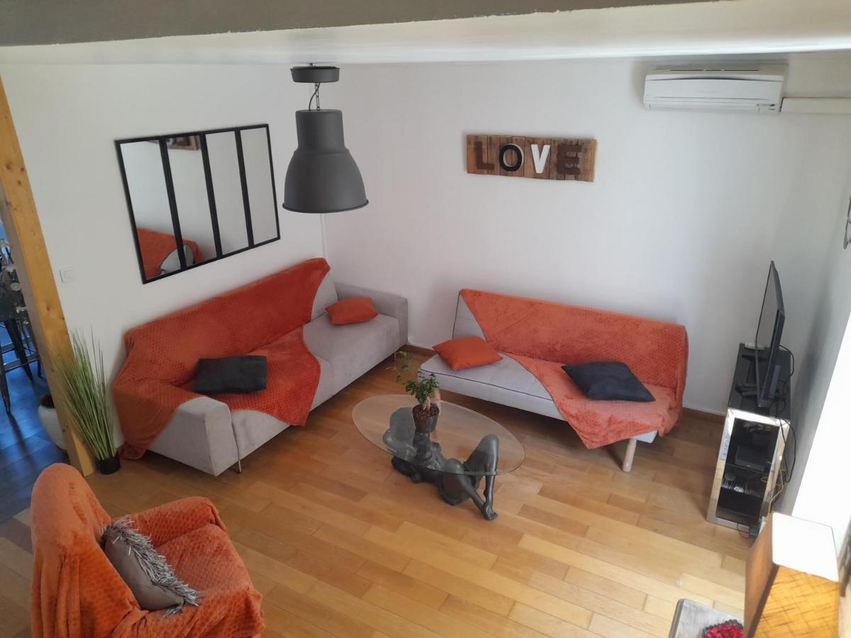 Maison de village avec cour intérieure et terrasse Septfonds Extérieur photo